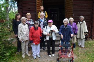 Lottien HeFy-kurssi Hotelli-Kajaanissa syyskuussa 2018.
